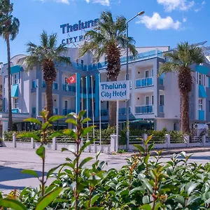 Hotel Theluna